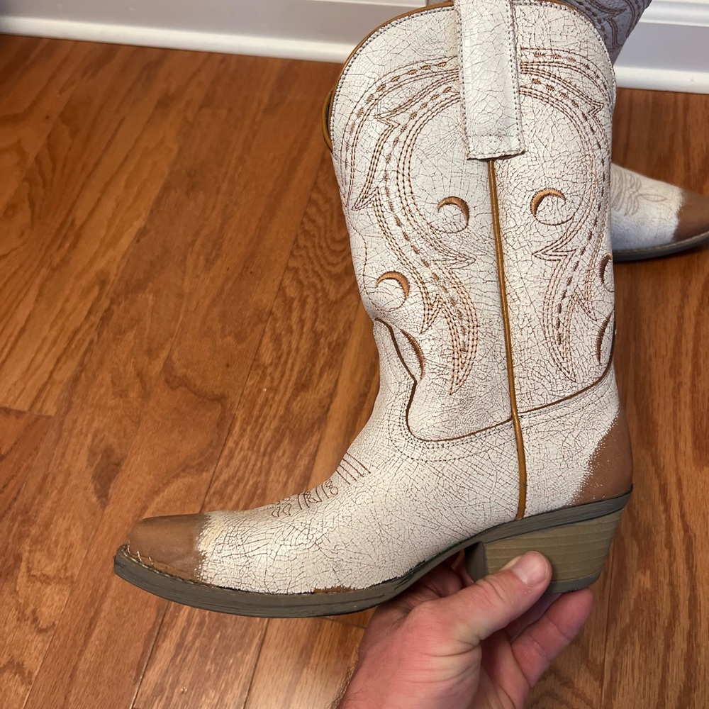 Nashville Sterling River Cowboy Boots - Picture 8 of 8